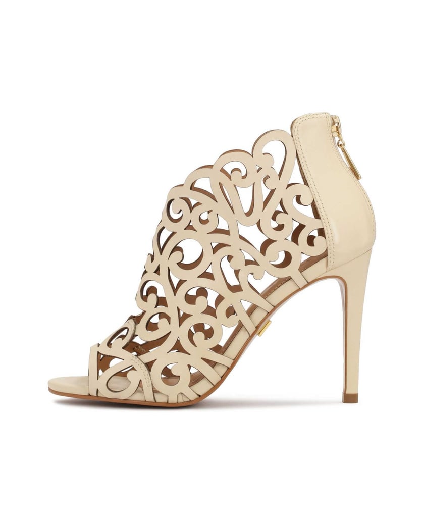 Kazar-Cream-peep-toe-boots-with-openwork-pattern-bílá