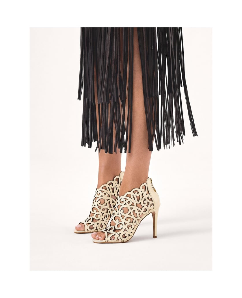 Kazar-Cream-peep-toe-boots-with-openwork-pattern-bílá