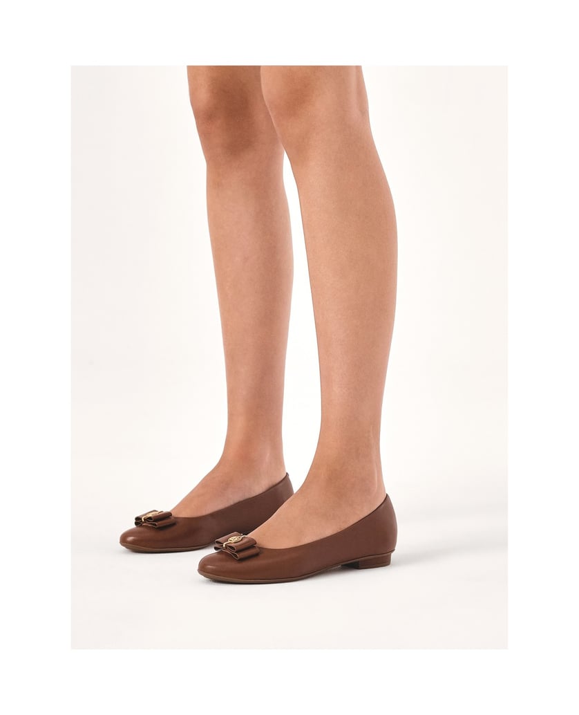 Kazar-Braune-Ballerinas-mit-Verzierung-auf-der-braun