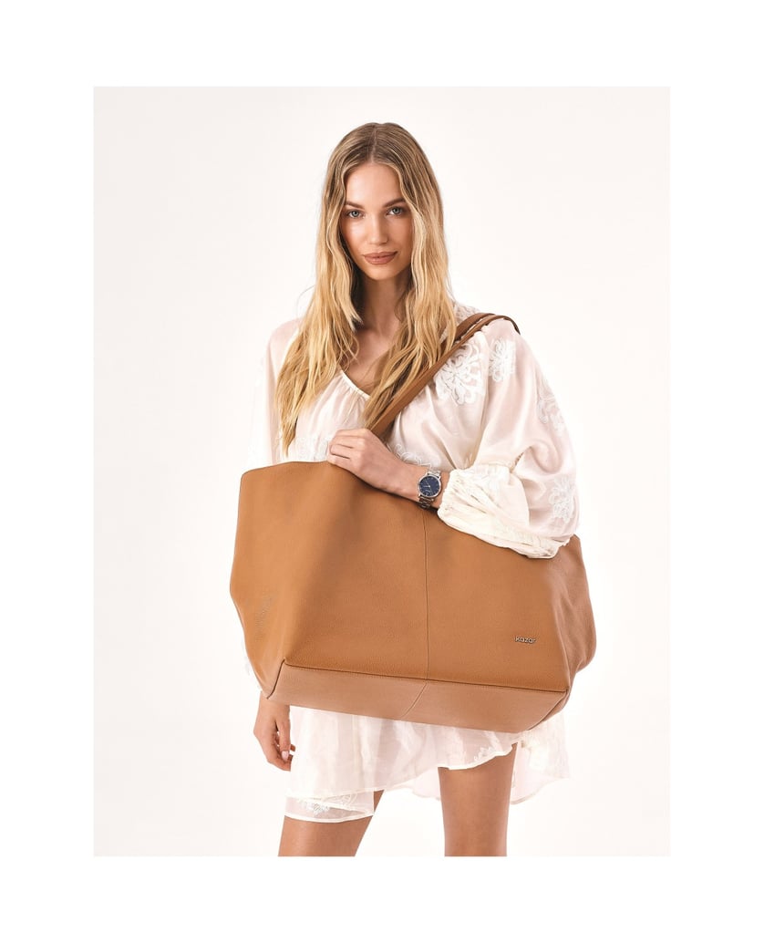 Kazar-Light-brown-XXL-bag-with-pouch-ťavia