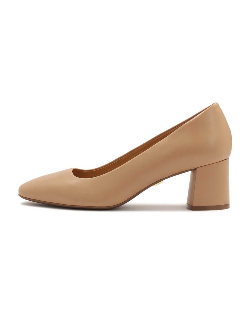 Kazar-Beige-pumps-on-a-post-béžová