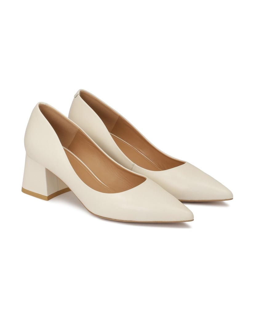 Kazar-Minimalist-pumps-in-neutral-color-biela