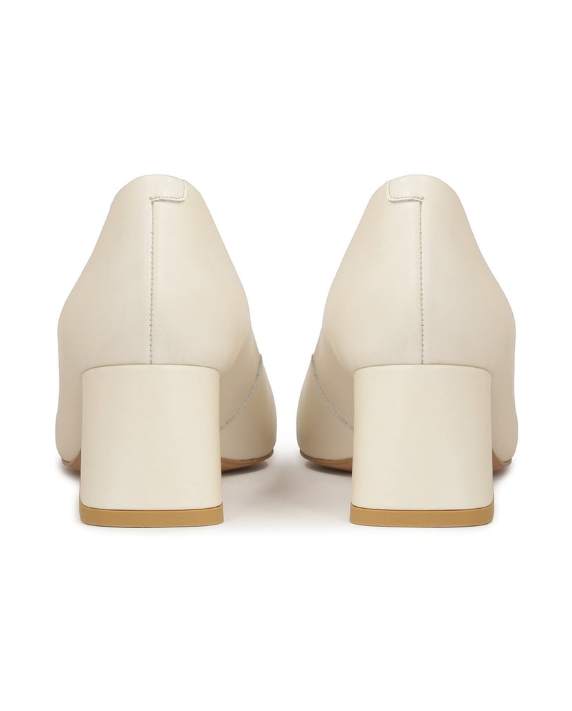 Kazar-Minimalist-pumps-in-neutral-color-biela