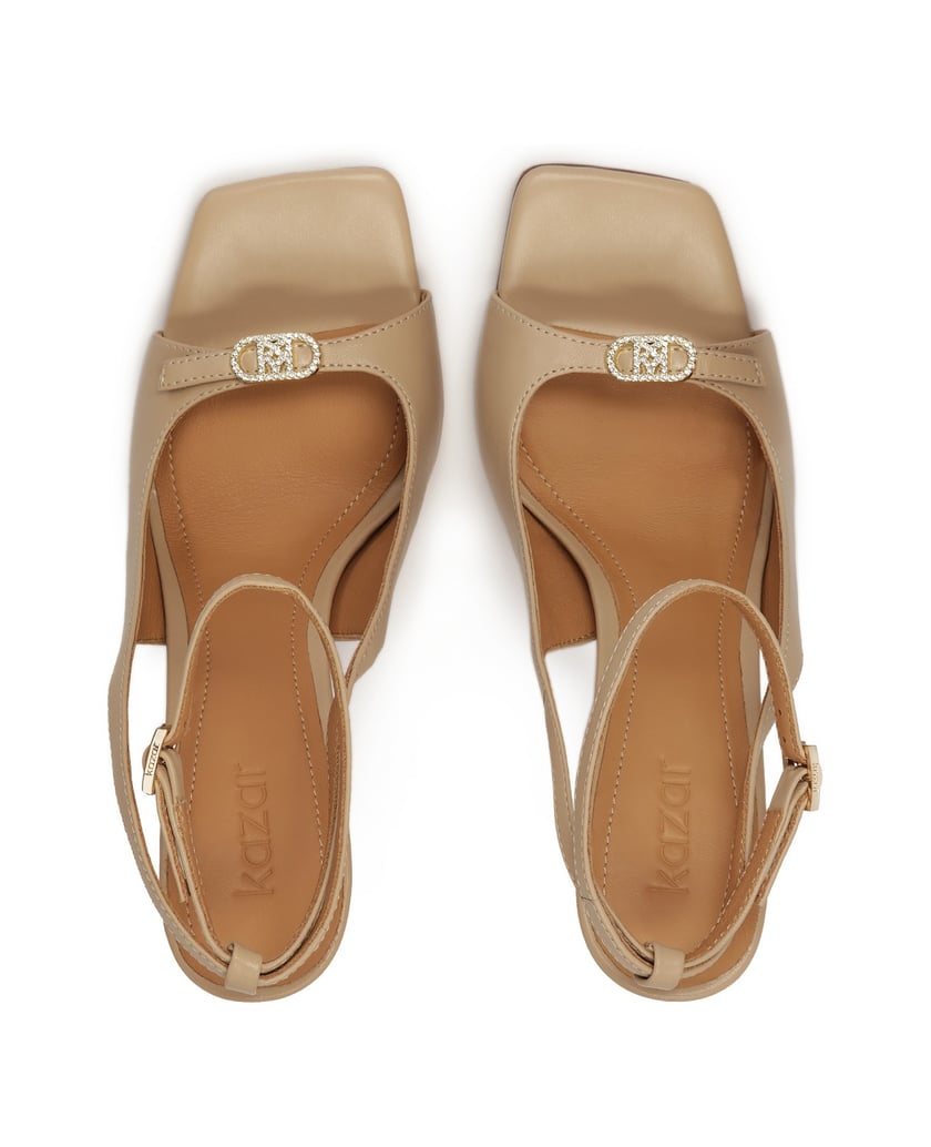 Kazar-Beigefarbene-Sandalen-mit-modischem-Desi-beige