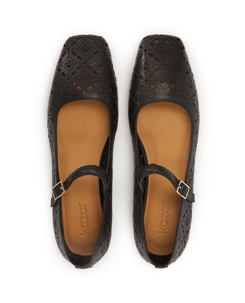 Kazar-Flat-sole-pumps-with-openwork-embellishment-černá