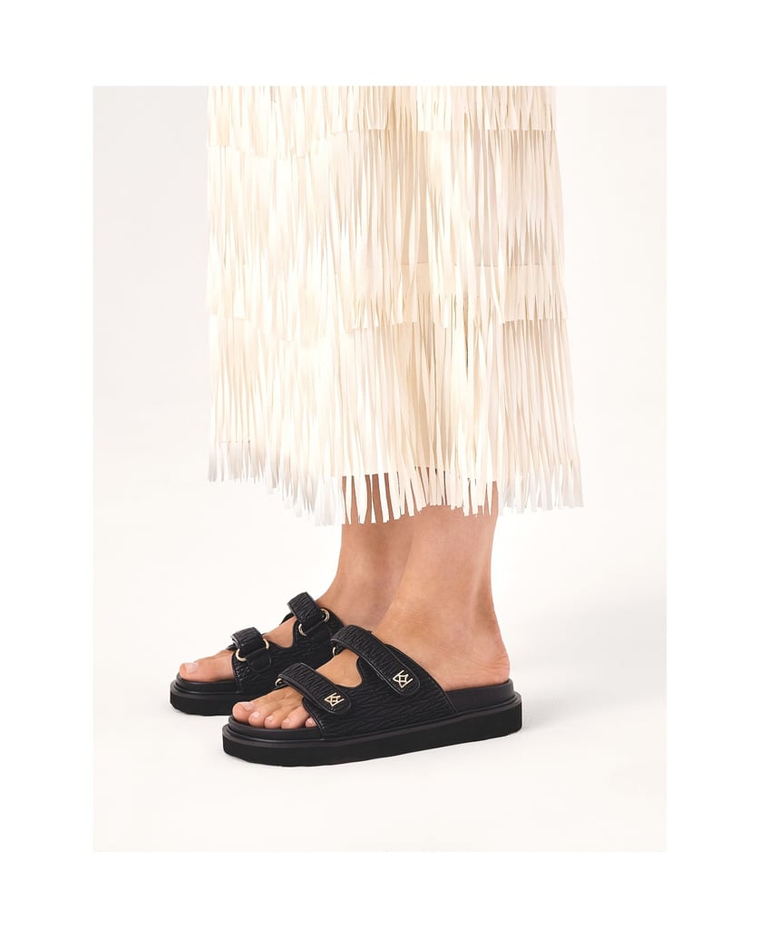 Kazar-Schwarze-geprägte-Leder-Slides-auf-beque-schwarz