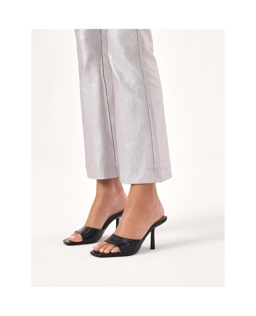 Kazar-Patent-leather-black-mules-with-square-nose-čierna