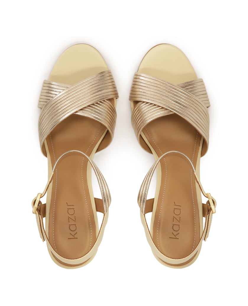 Kazar-Beige-goldene-Sandalen-mit-gekreuzten-Ri-beige
