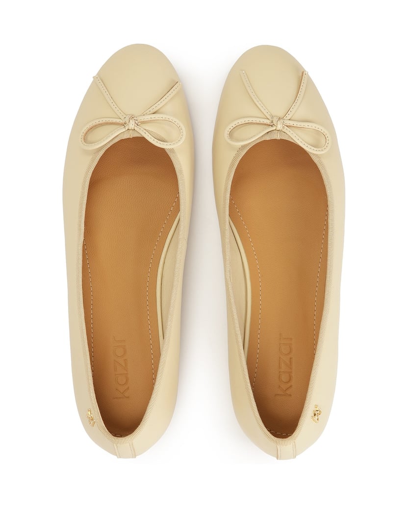Kazar-Cream-ballerinas-with-a-bow-on-the-nose-bílá