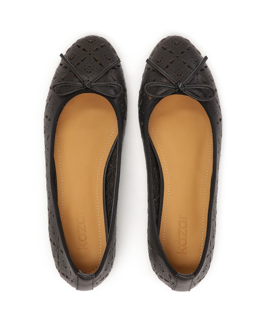 Kazar-Schwarze-Ballerinas-mit-durchbrochenem-M-schwarz