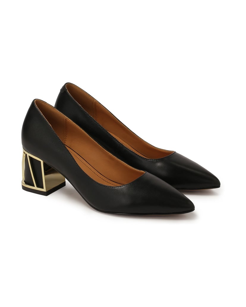 Kazar-Schwarze-Lederpumps-mit-goldener-Verzierung-an-der-Ferse-schwarz
