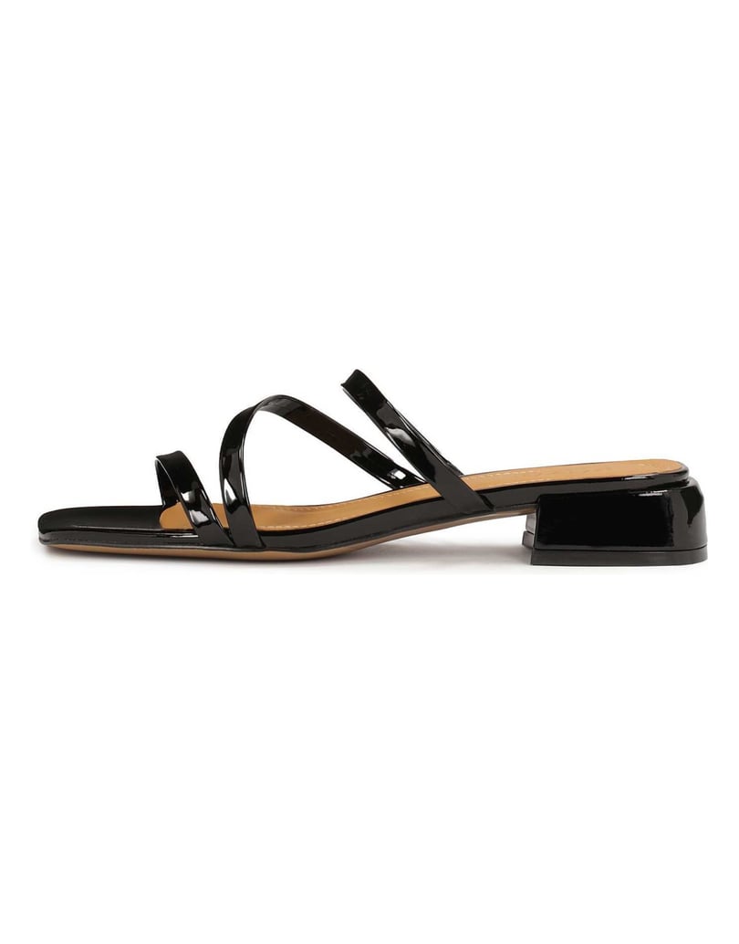 Kazar-Mules-on-a-flat-sole-made-of-patent-leather-čierna