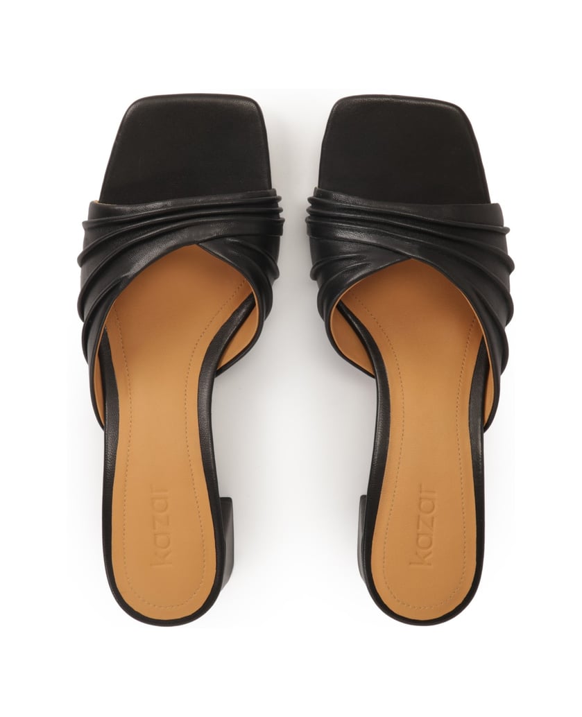 Kazar-Pantoletten-mit-Absatz-und-Crinkle-Rieme-schwarz