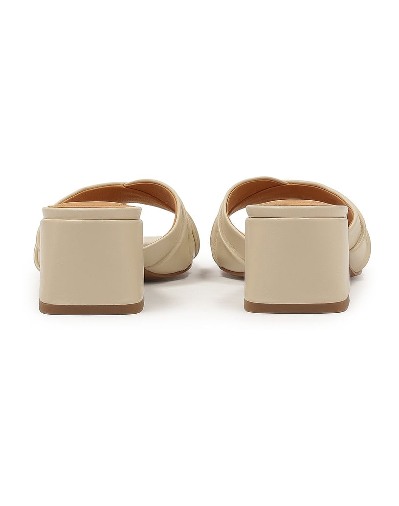 Kazar-Pantoletten-aus-Leder-mit-Falten-und-Abs-beige