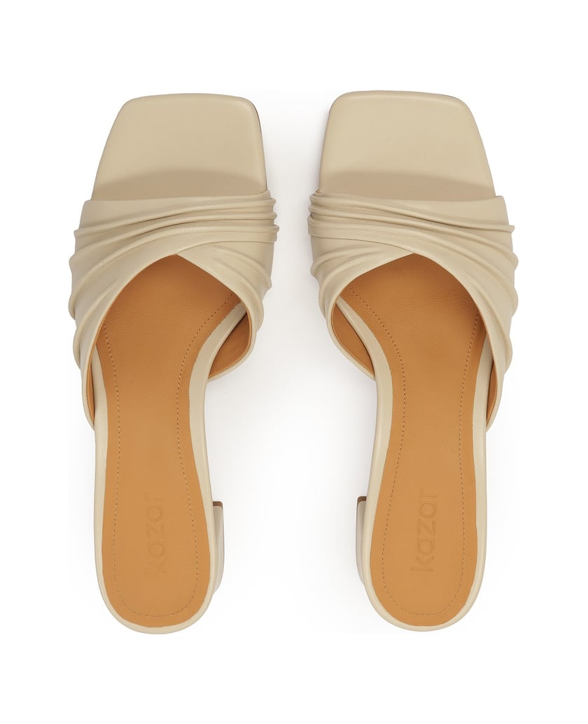 Kazar-Pantoletten-aus-Leder-mit-Falten-und-Abs-beige