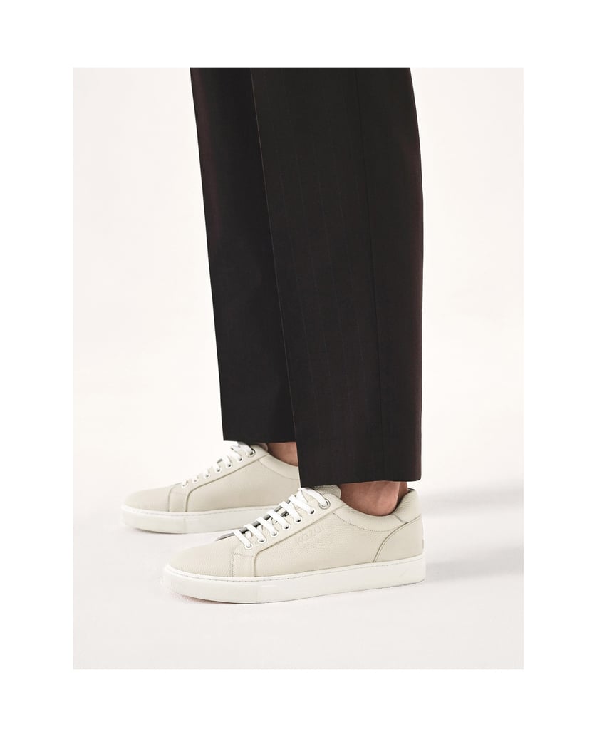 Kazar-Turnschuhe-aus-hellgrauem-Erbsenleder-grau