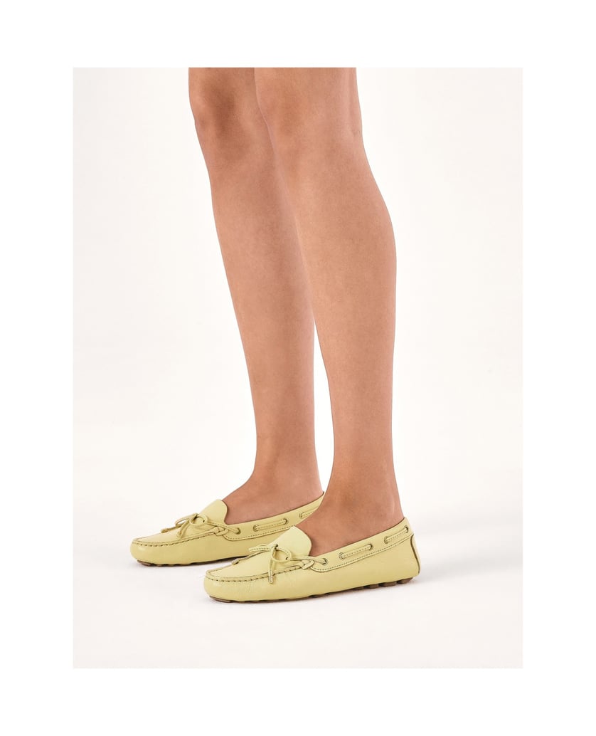 Kazar-Gelbe-Mokassins-mit-Zehensteg-und-Nieten-gelb