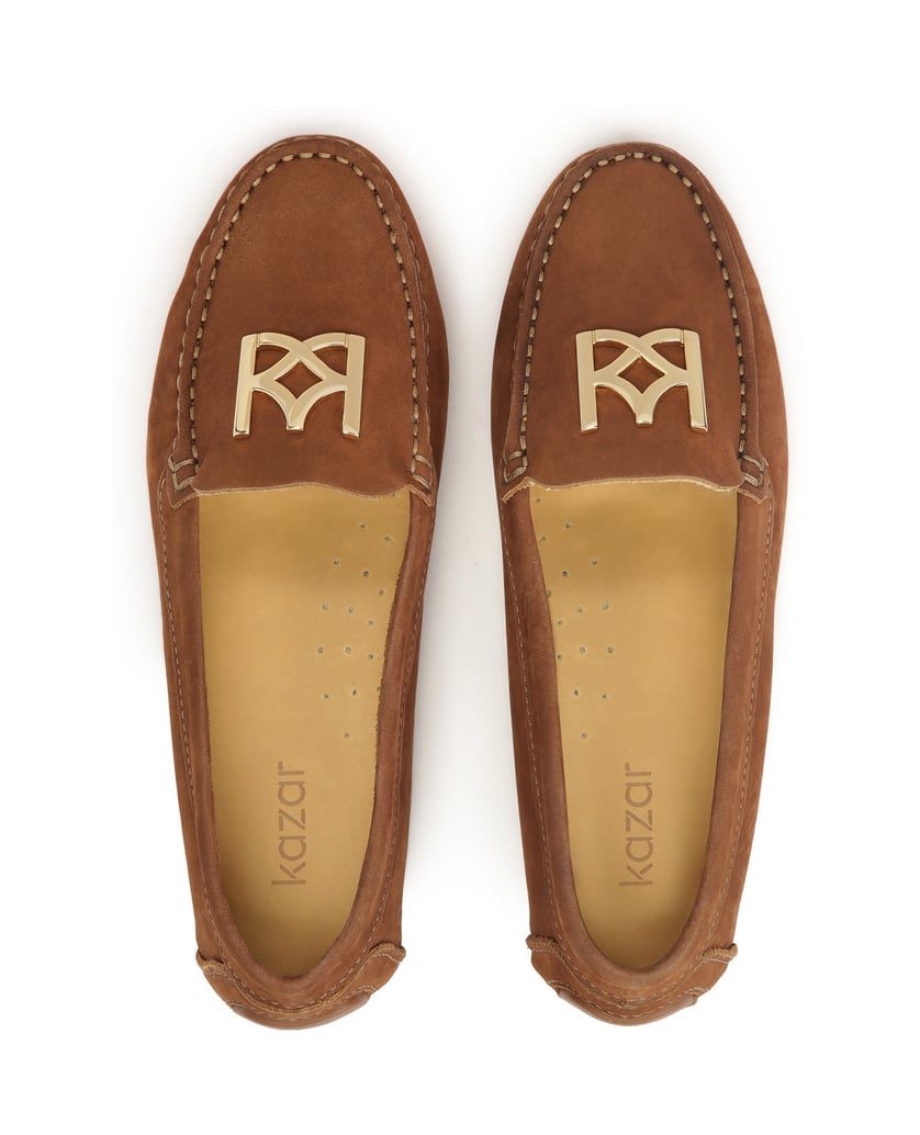 Kazar-Brown-moccasins-with-large-metal-monogram-KAZAR-hnedá