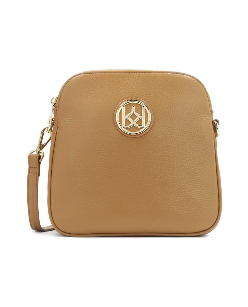 Kazar-Leather-postbag-on-a-long-strap-velbloudí