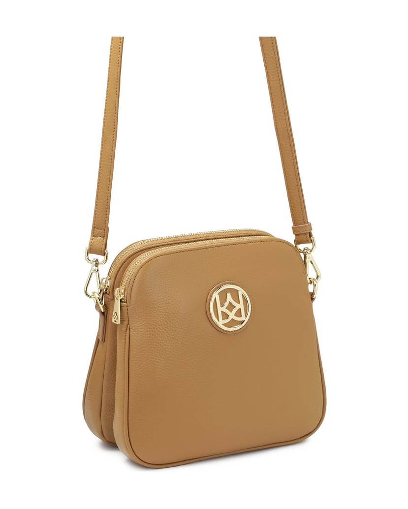 Kazar-Leather-postbag-on-a-long-strap-velbloudí