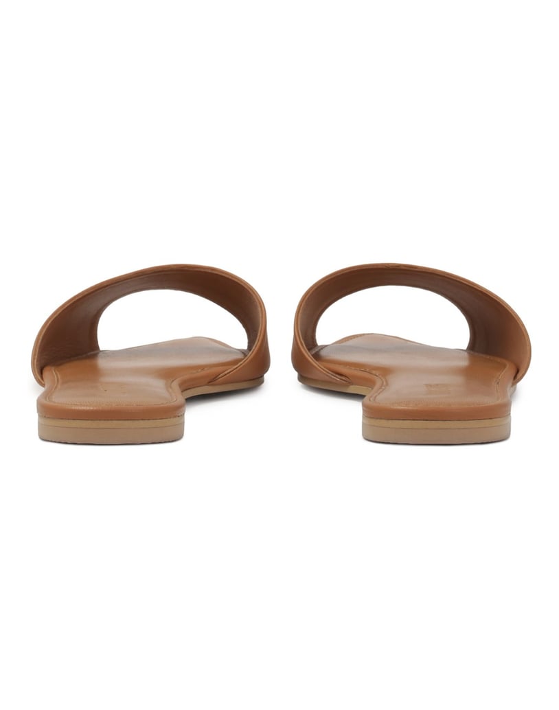 Kazar-Flat-mules-with-pointed-noses-ťavia