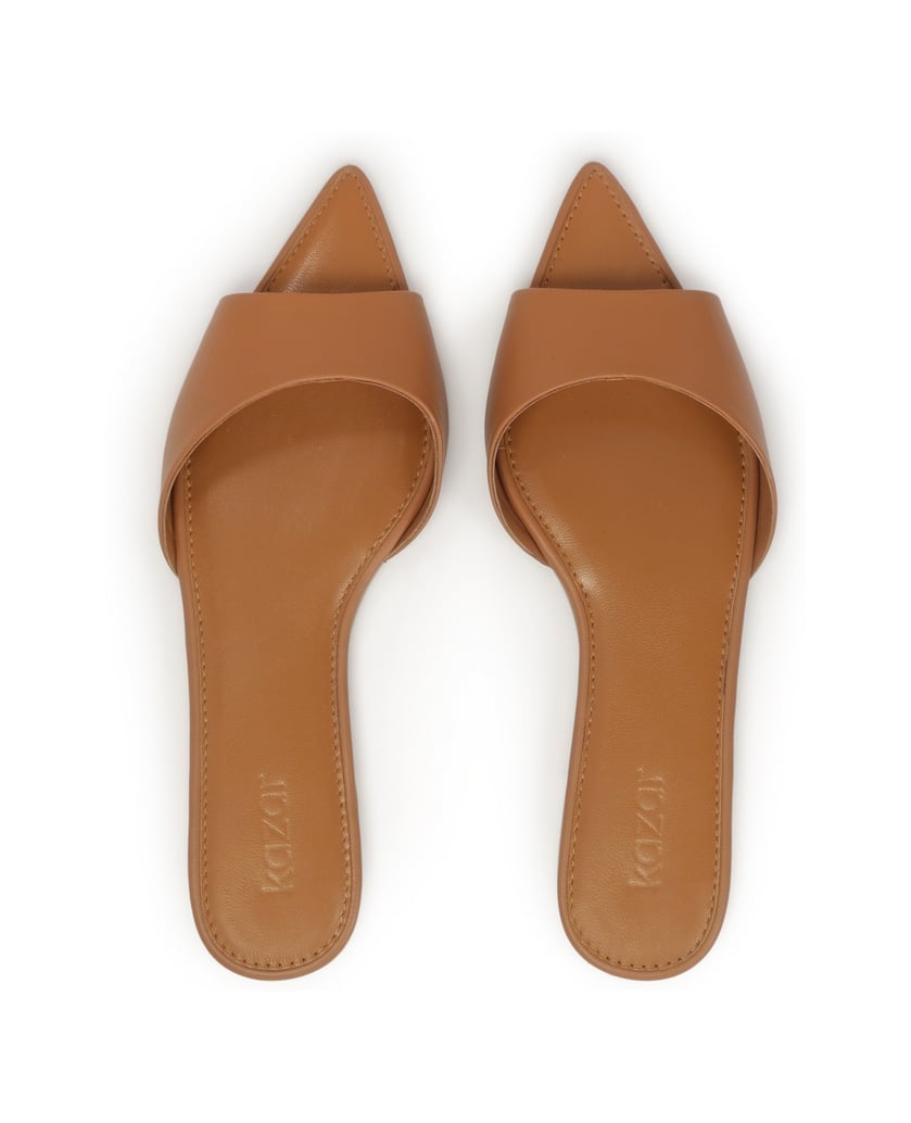 Kazar-Flat-mules-with-pointed-noses-ťavia