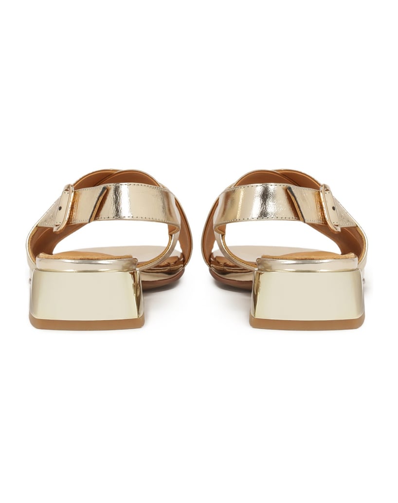 Kazar-Low-sandals-in-metalized-gold-leather-zlatá