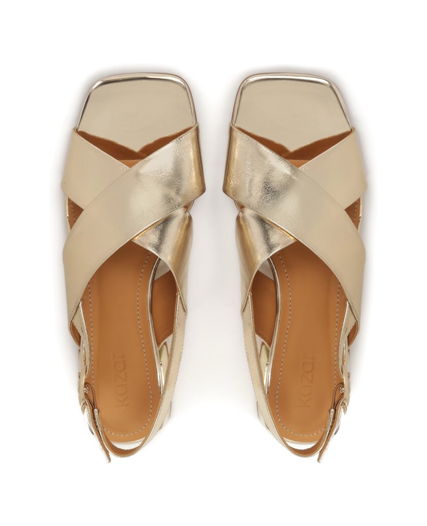 Kazar-Low-sandals-in-metalized-gold-leather-zlatá