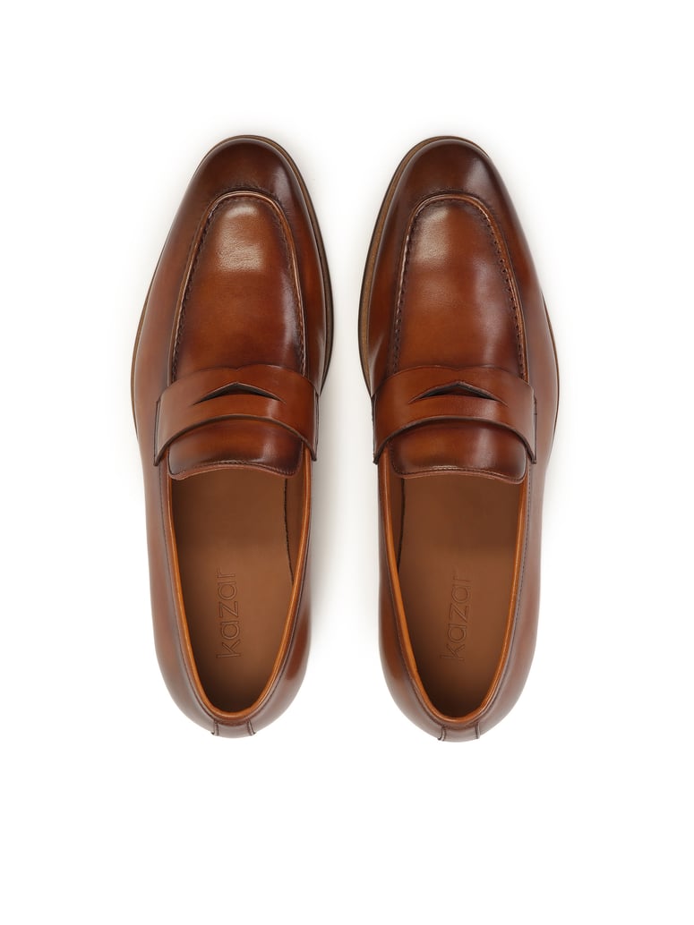 Kazar-Lederlords-mit-Kreuzriemen