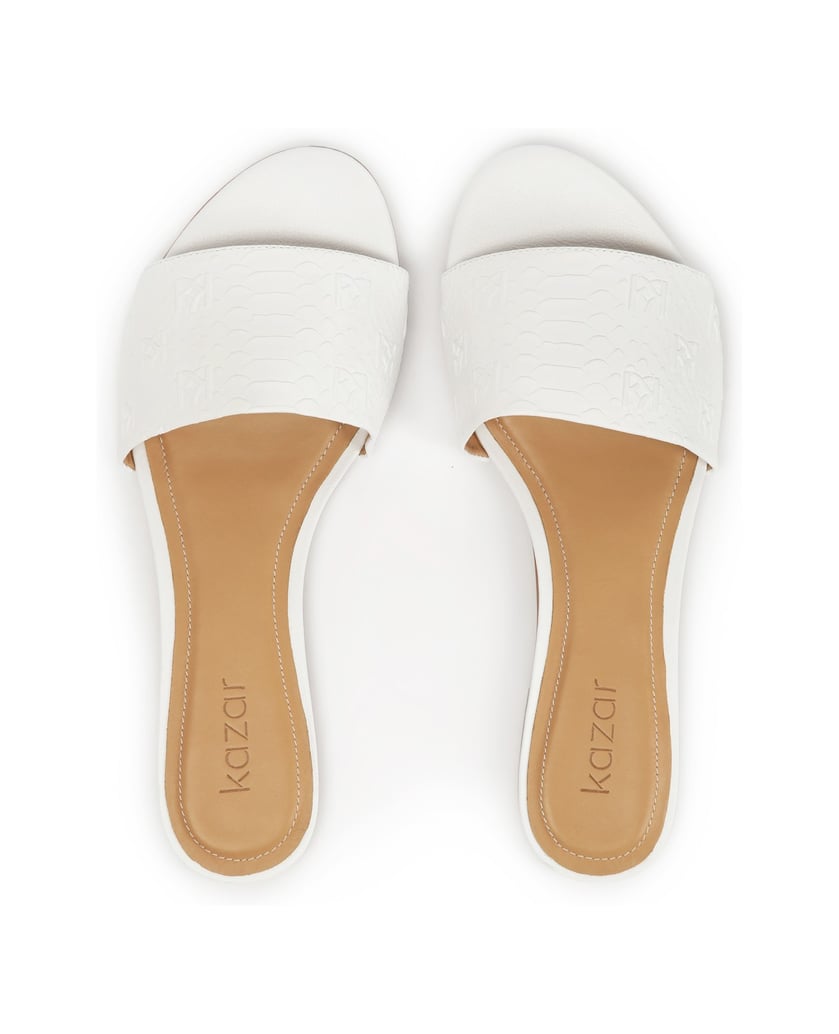 Kazar-Flache-Pantoletten-aus-weißem-geprägtem-weiss
