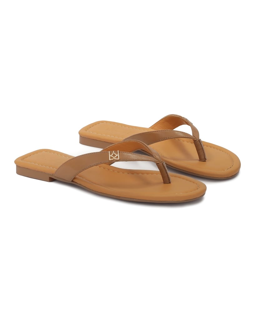Kazar-Braune-flache-Flip-Flops-camel
