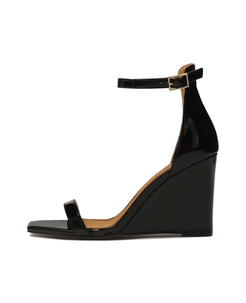 Kazar-Black-patent-leather-sandals-on-a-heel-čierna