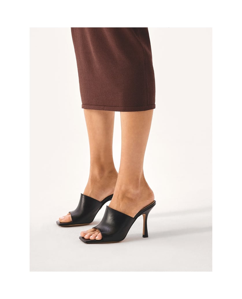 Kazar-Black-heeled-mules-with-square-toes-černá