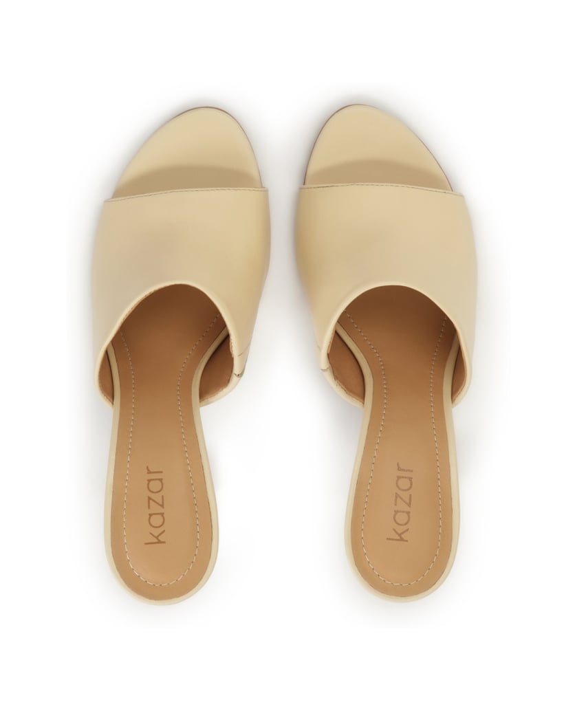 Kazar-Pantoletten-mit-Absatz-aus-hellem-Leder-weiss