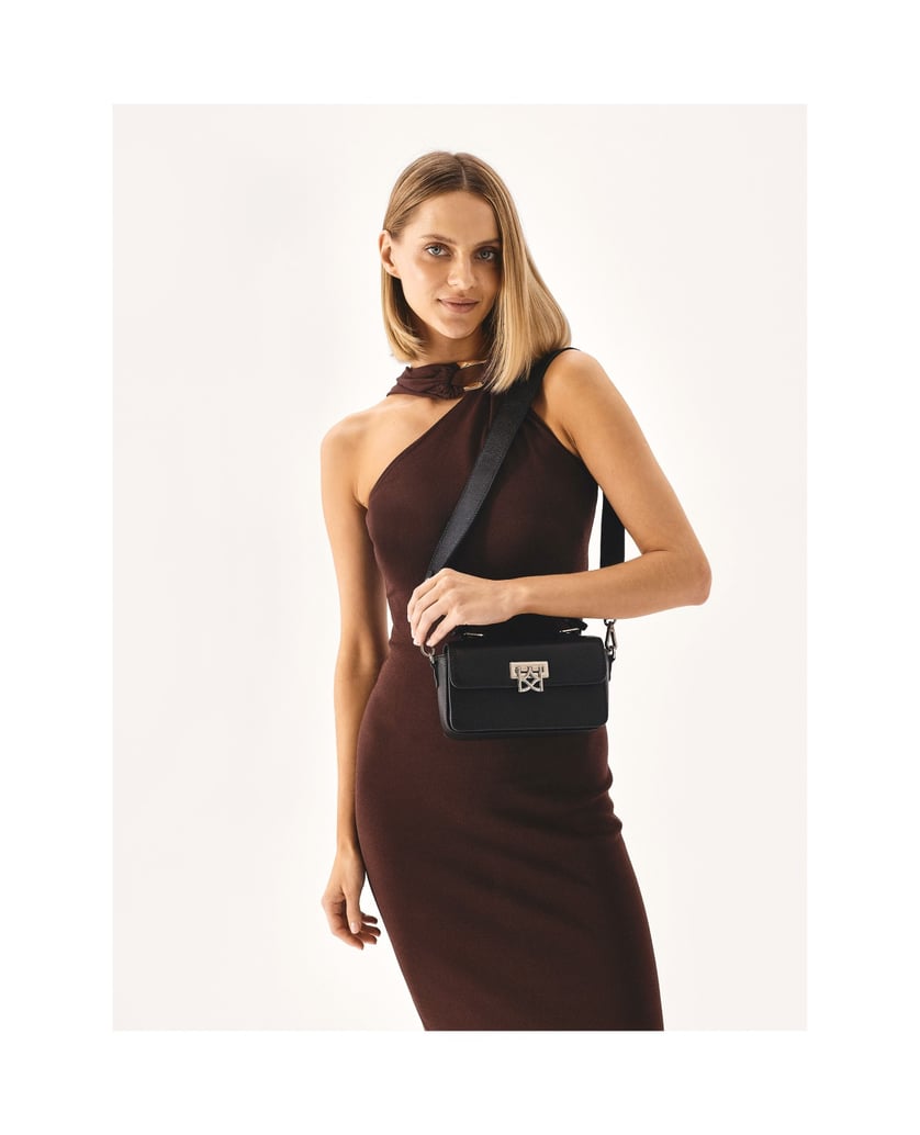 Kazar-Black-handbag-with-rigid-regular-form-čierna
