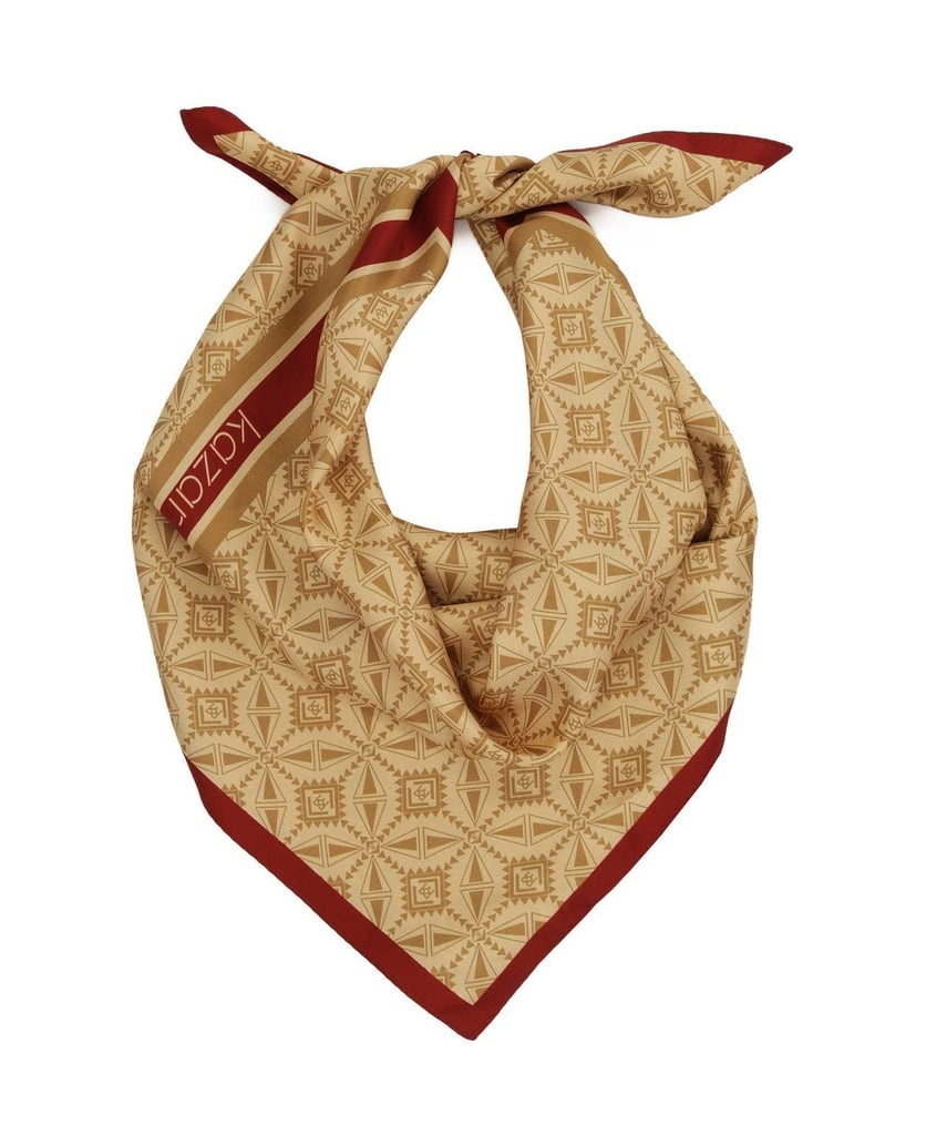Kazar-Beigefarbener-Seidenschal-mit-Autorenmus-beige