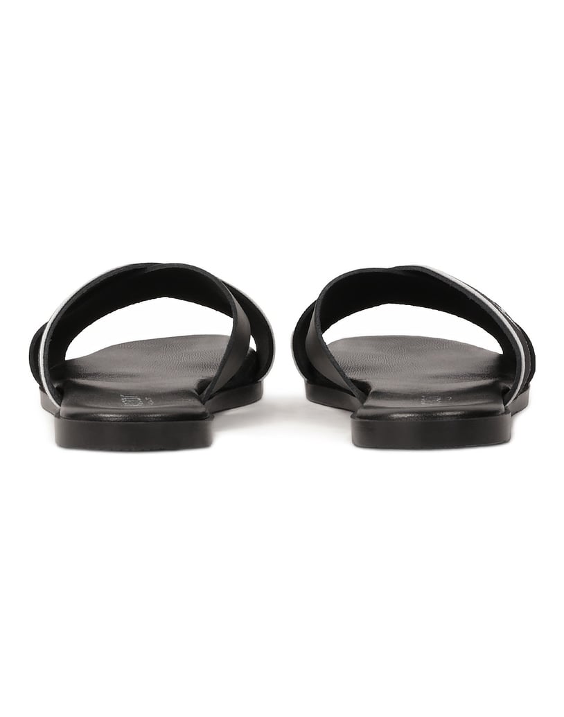 Kazar-Flache-Pantoletten-mit-verziertem-Riemen-schwarz