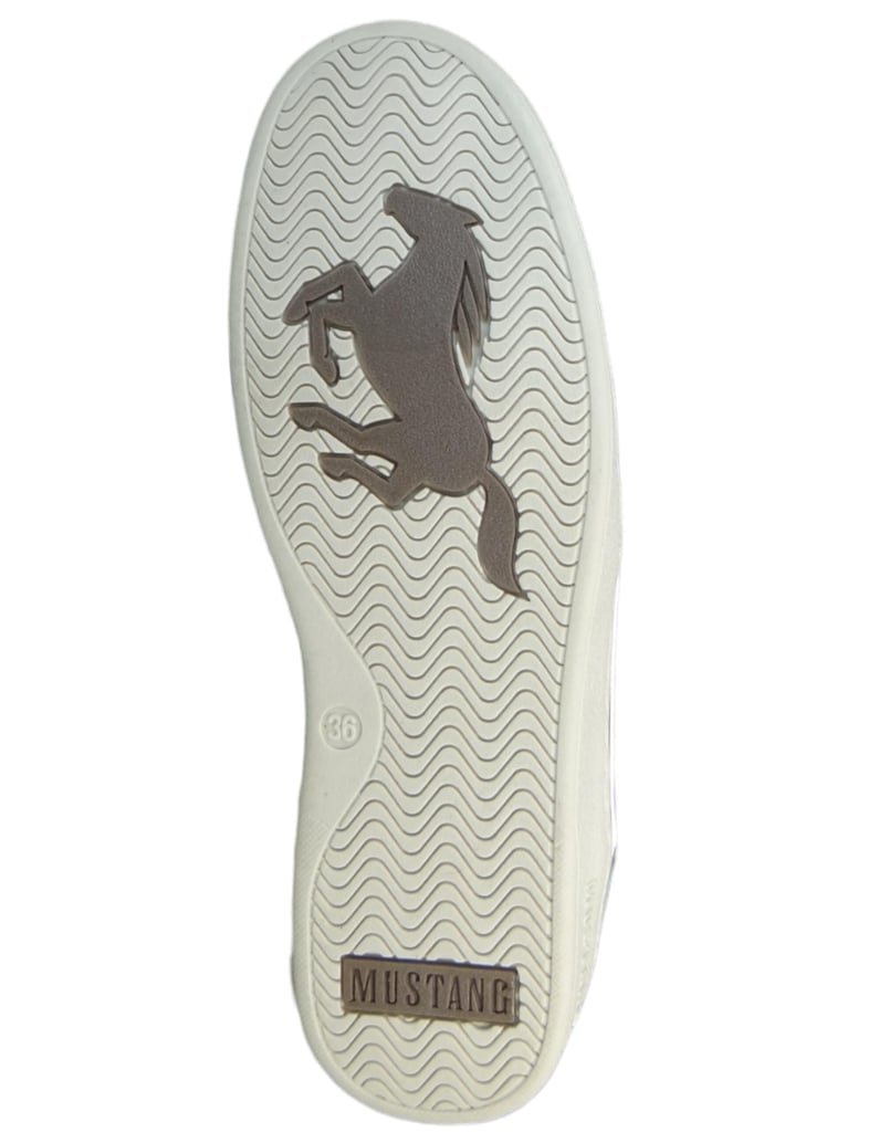 Mustang-Sneaker-weiss