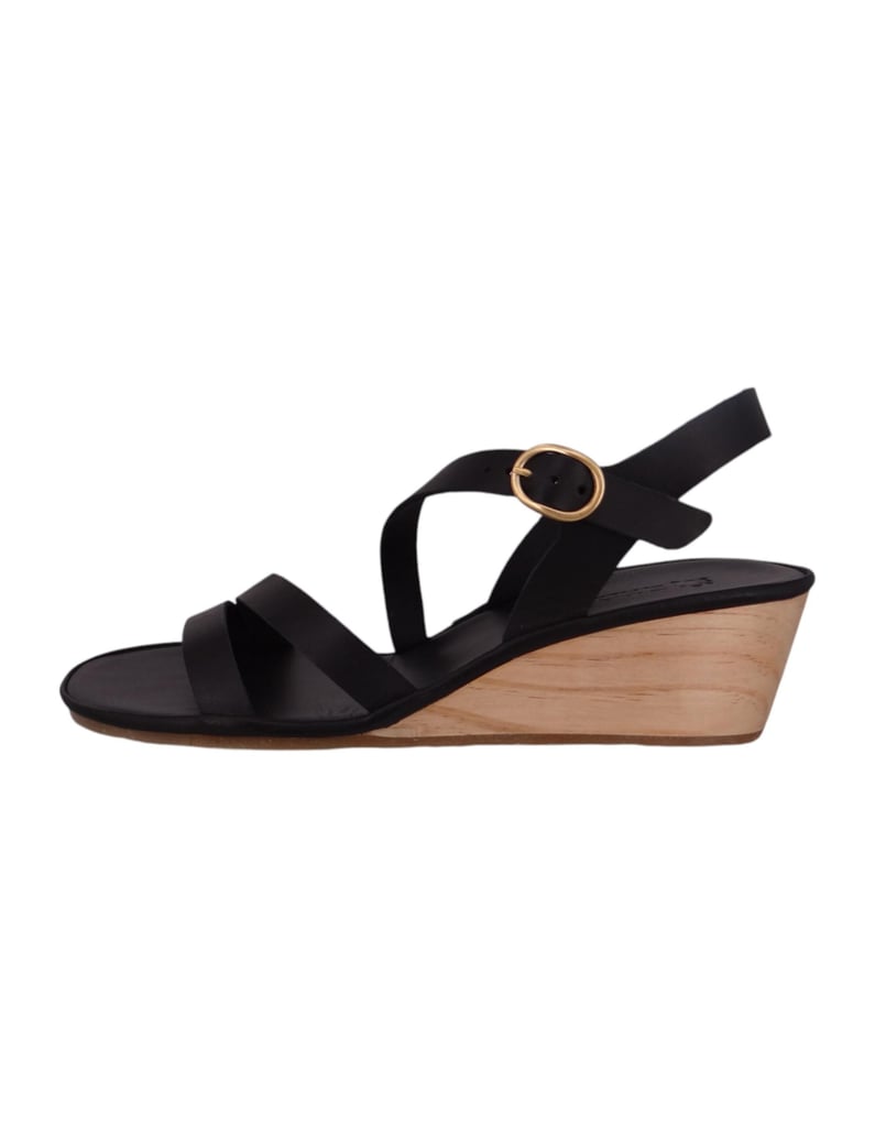 El-Naturalista-Sandalen-schwarz