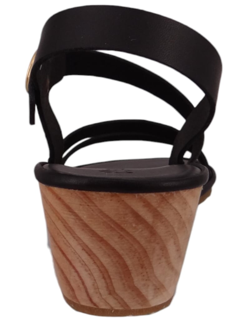 El-Naturalista-Sandalen-schwarz