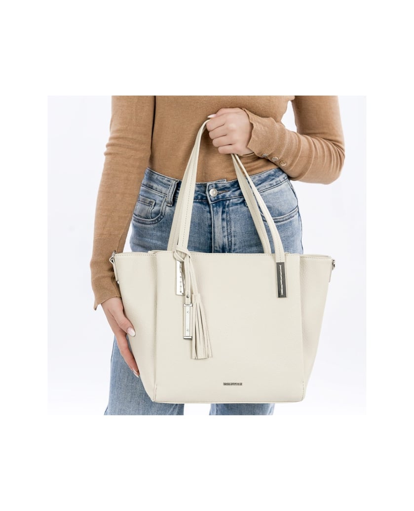 EMILY-&-NOAH-Shopper-E&N-Brooke