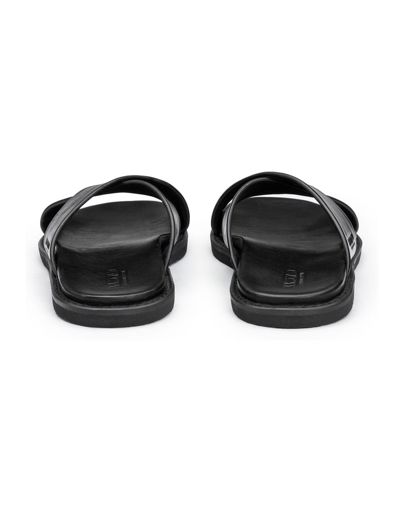 Lloyd-EMILIANO-schwarz