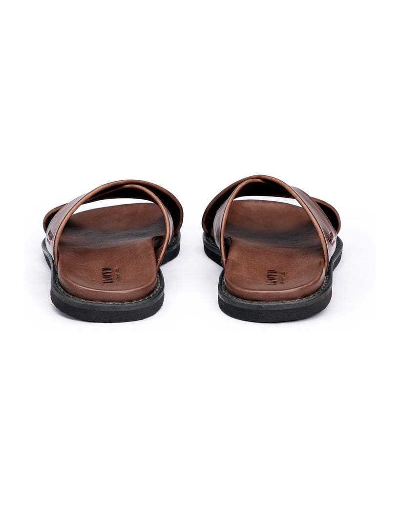 Lloyd-EMILIANO-schwarz