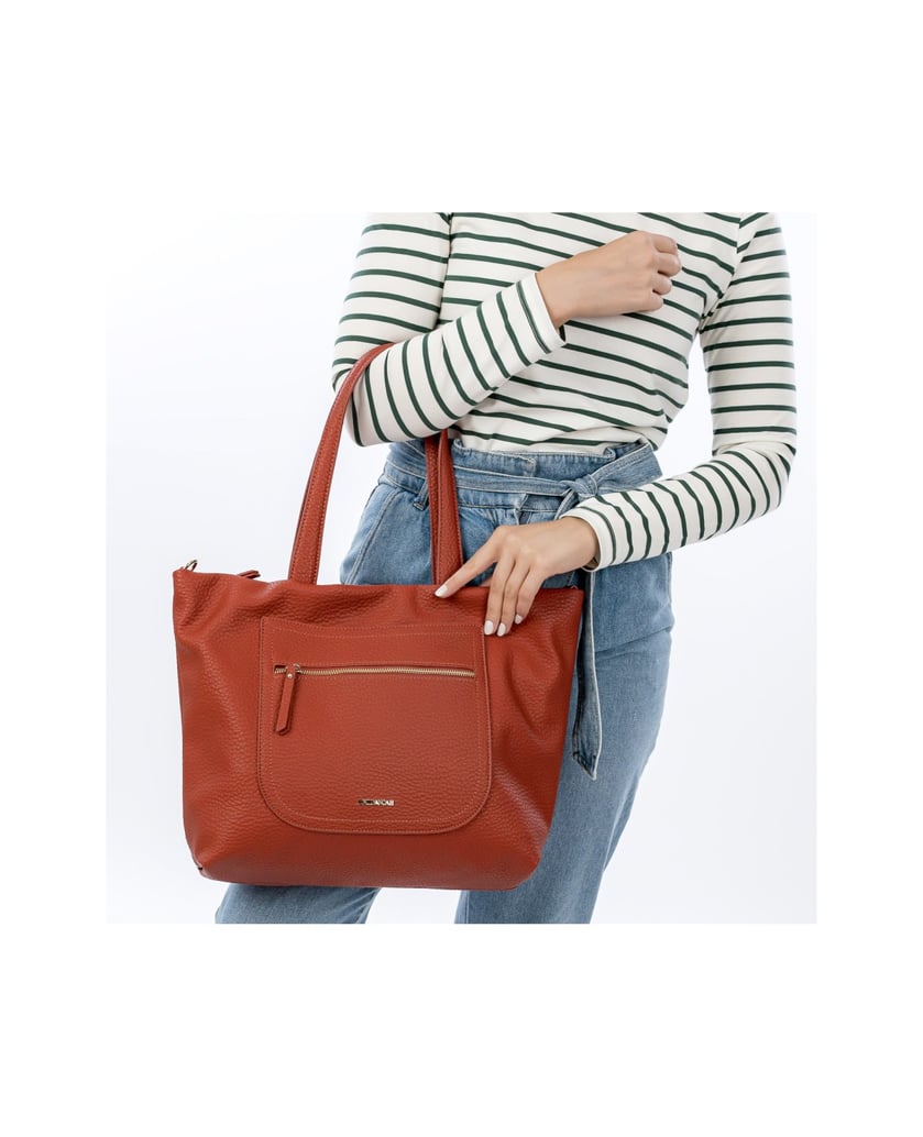 EMILY-&-NOAH-Shopper-E&N-Heidi-braun