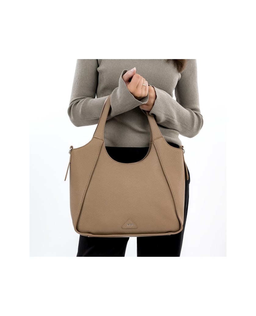 EMILY-&-NOAH-Shopper-E&N-Bondy-RUE-09