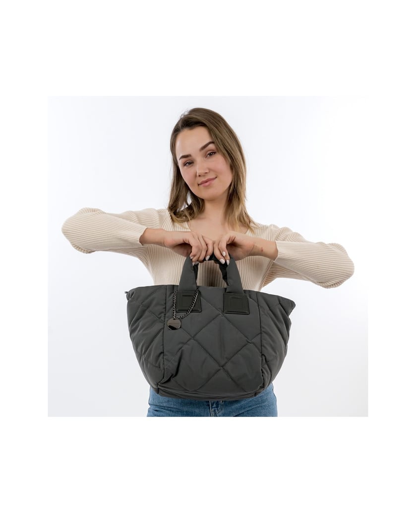 EMILY-&-NOAH-Shopper-E&N-Hanni