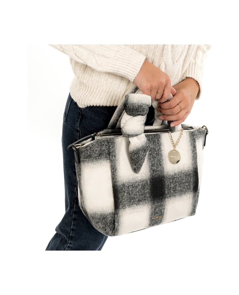 EMILY-&-NOAH-Shopper-E&N-Hanneke