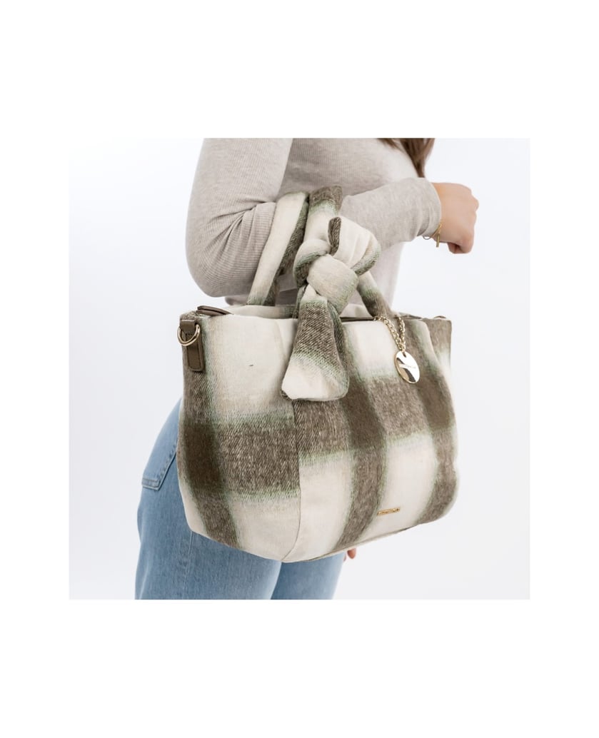 EMILY-&-NOAH-Shopper-E&N-Hanneke