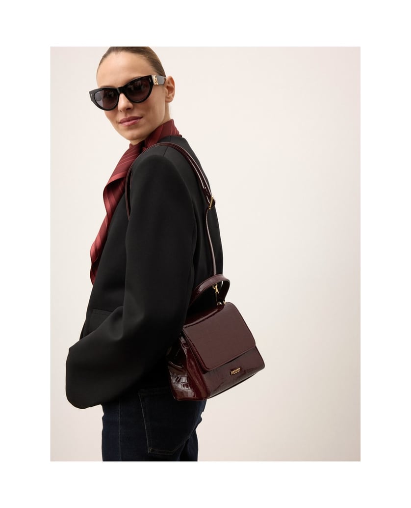 Kazar-Maroon-patent-leather-handbag-červená