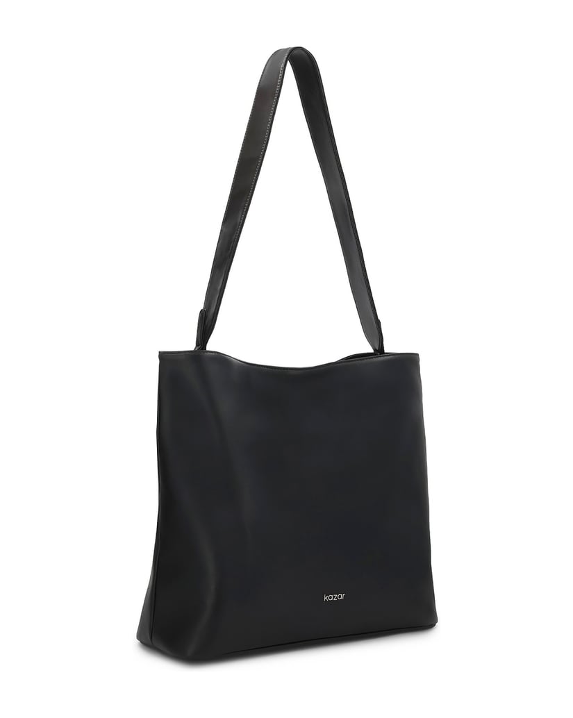 Kazar-Black-handbag-with-two-ways-of-carrying-čierna